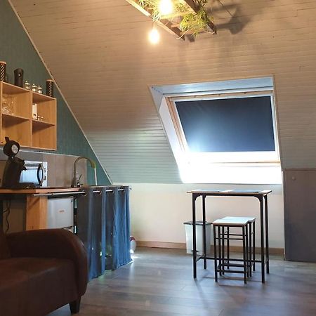 Studio Centre De Fougeres Apartment Bagian luar foto
