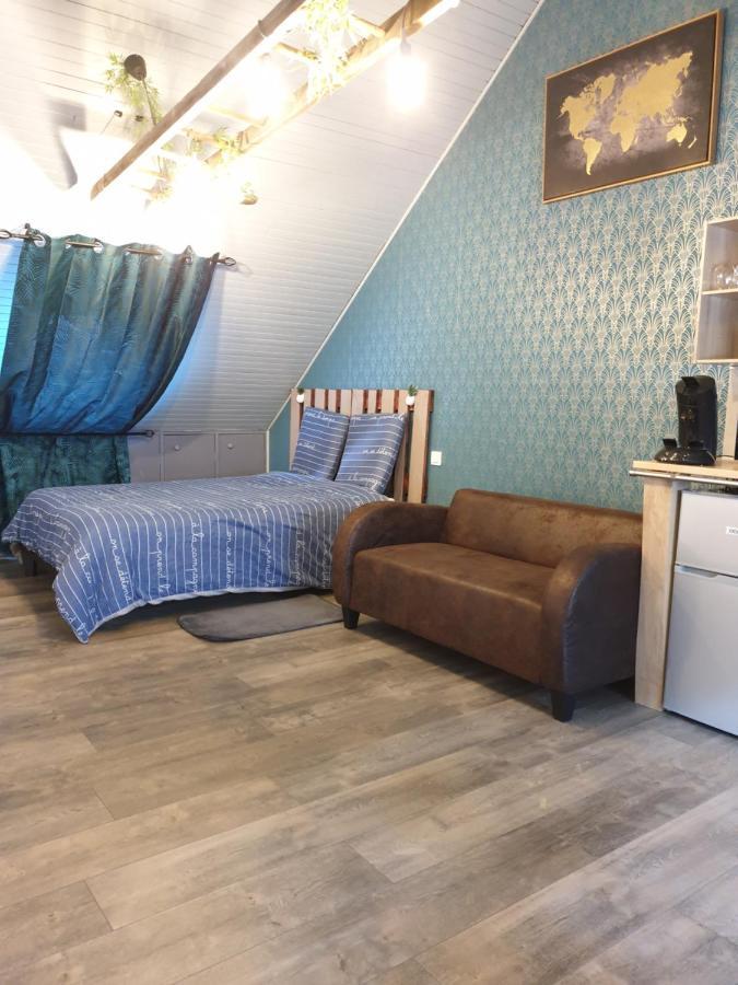 Studio Centre De Fougeres Apartment Bagian luar foto